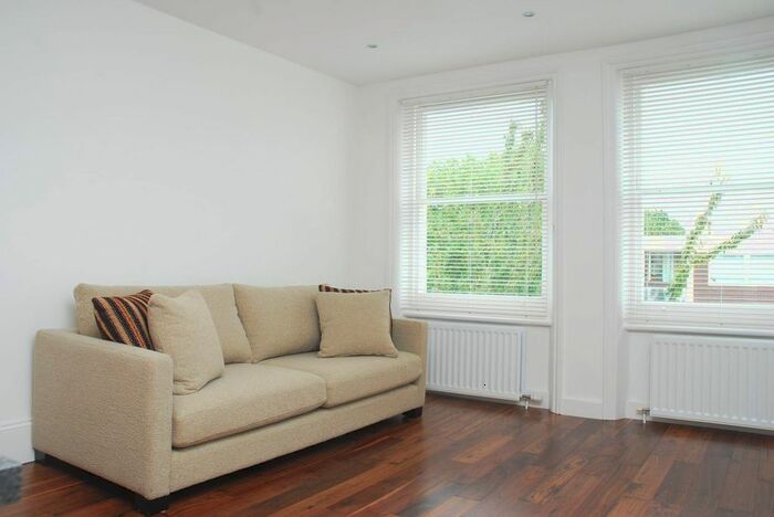 2 Bedroom Flat To Rent In Castletown Road, Barons Court, London, W14