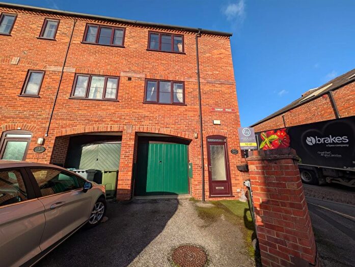 2 Bedroom End Of Terrace House To Rent In Tannery Wharf, Newark, NG24