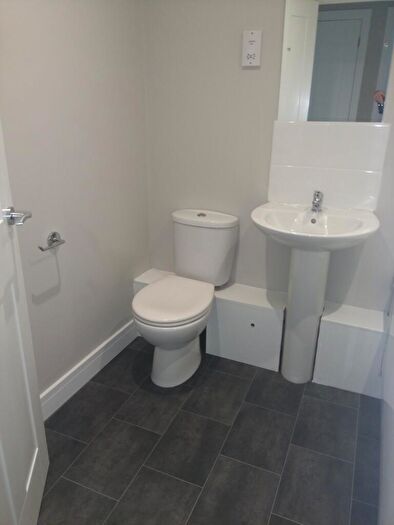 2 Bedroom Bungalow To Rent In Japonica Close, GU21