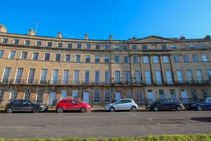Flat To Rent In Norfolk Crescent, Bath, BA1