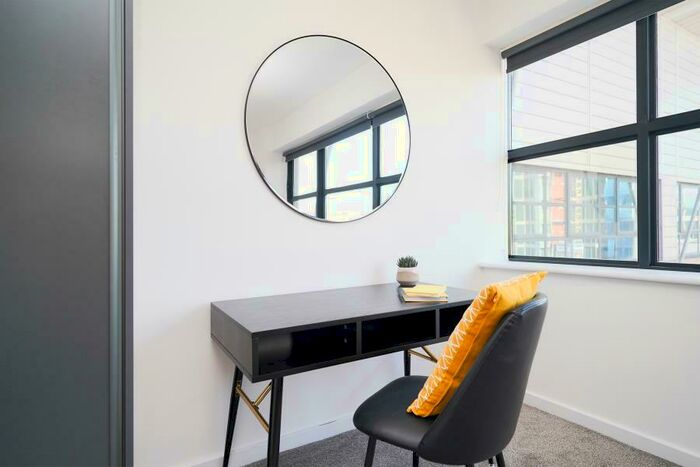 2 Bedroom Apartment To Rent In Iron Yard, Sheffield, S1