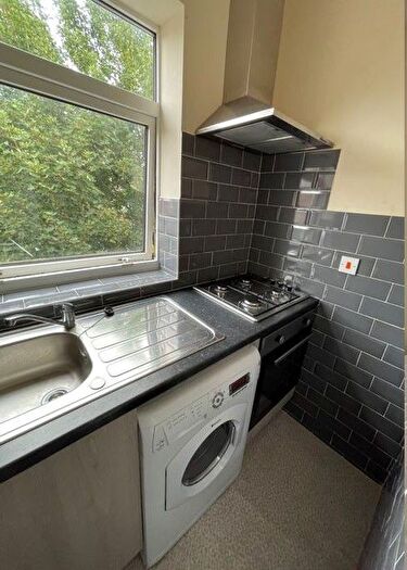 Studio To Rent In Middleborough Road, Coundon, CV1