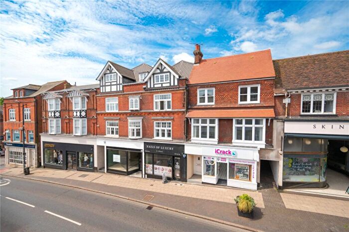 1 Bedroom Flat For Sale In Chequer Street, St. Albans, Hertfordshire, AL1