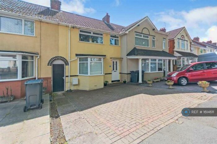 3 Bedroom Terraced House To Rent In Sir Hiltons Road, Birmingham, B31