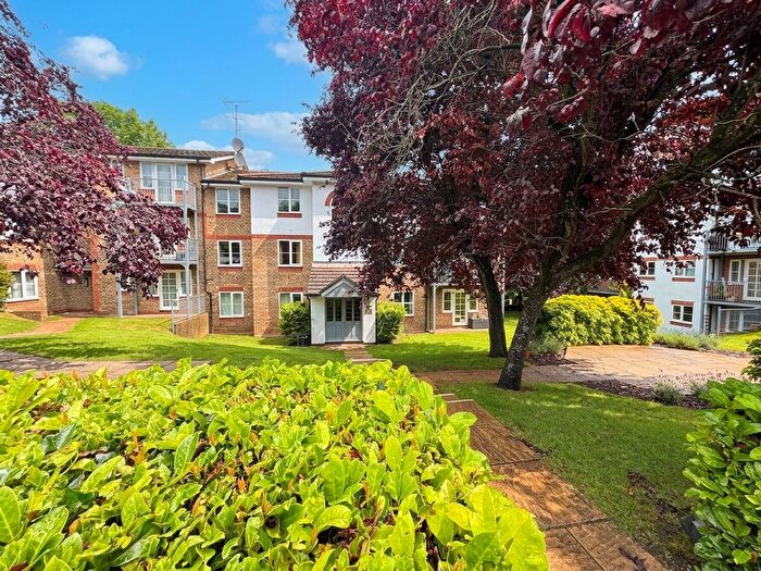 2 Bedroom Flat To Rent In Queen Alexandra Road, High Wycombe, HP11