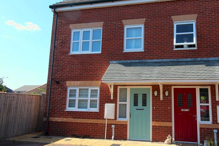 3 Bedroom Terraced House To Rent In Ruskin Road, Preston, PR4