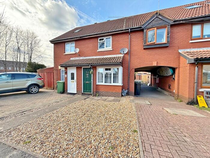 3 Bedroom Terraced House For Sale In Marsh Close, Drayton, PO6