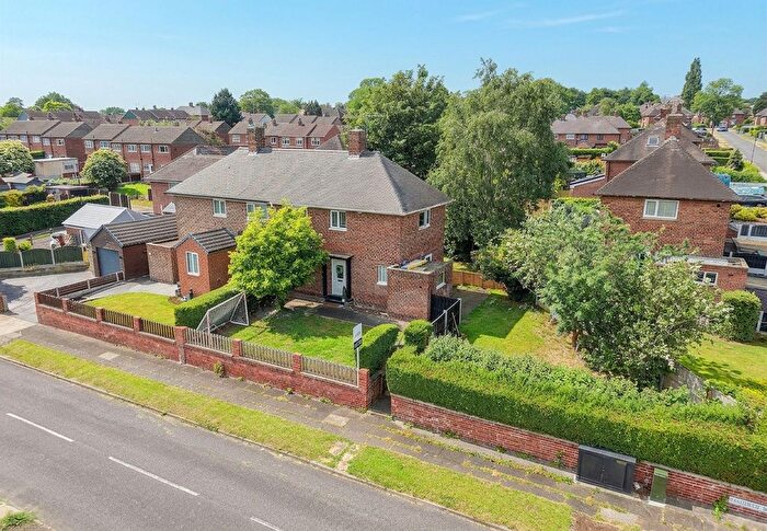 3 Bedroom Semi Detached House For Sale In Ballifield Rise, Sheffield, S13