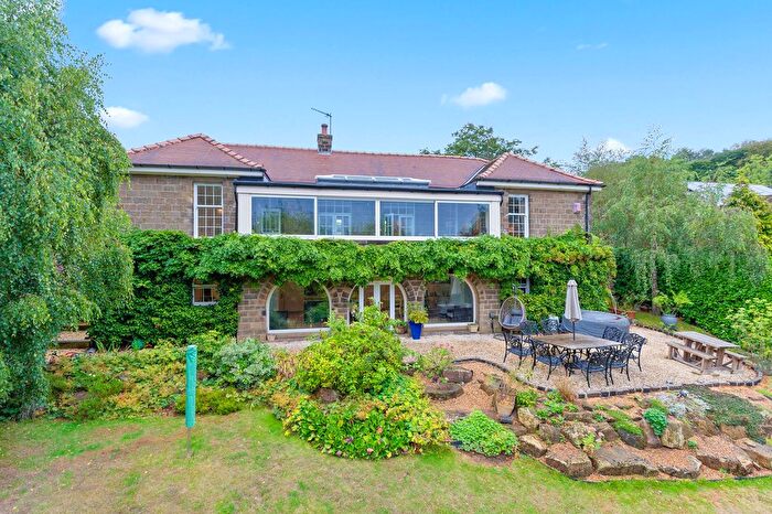 4 Bedroom Detached House For Sale In Lady Park Avenue, Bingley, BD16