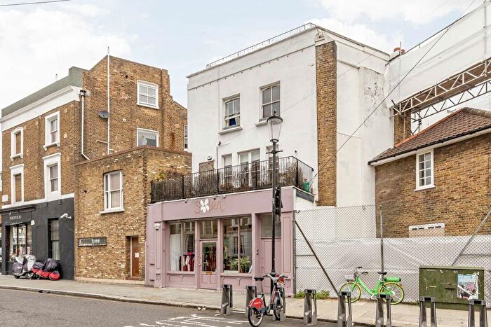 3 Bedroom Property To Rent In Bevington Road, Notting Hill, W10