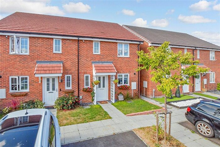 2 Bedroom Semi-Detached House For Sale In Joy Drive, Tonbridge, Kent, TN12