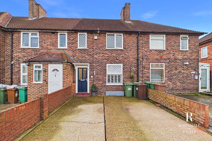 3 Bedroom Terraced House For Sale In Titchfield Road, Carshalton, SM5