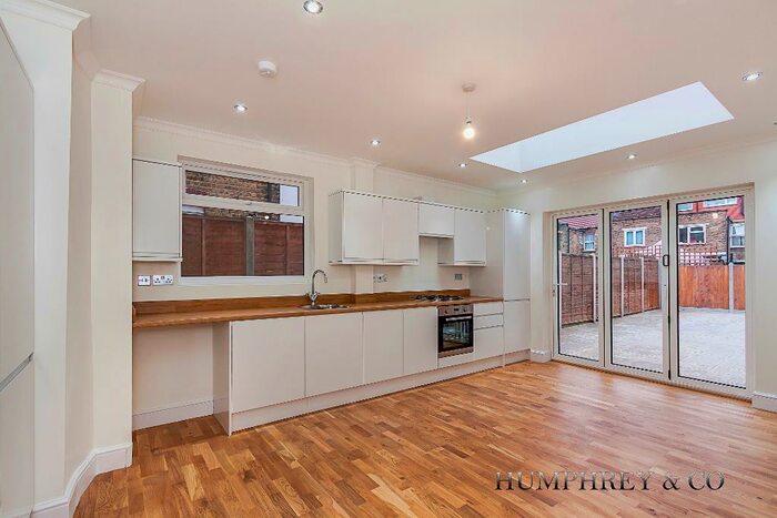 4 Bedroom Terraced House To Rent In Fulbourne Road, Walthamstow, E17