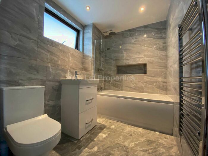 2 Bedroom Flat To Rent In Advent Two/Three, Isaac Way, M4