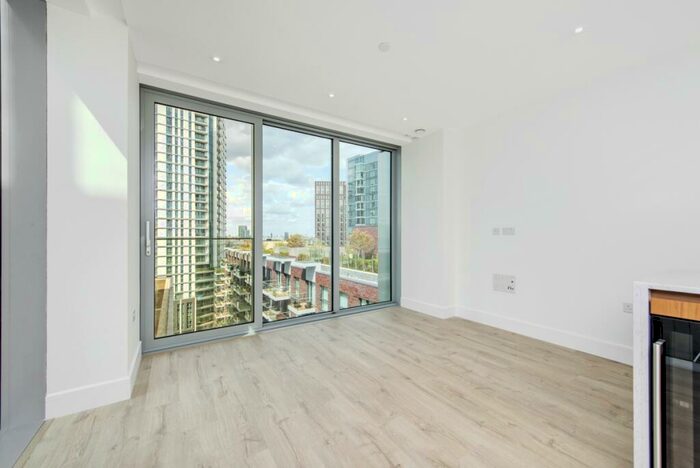 1 Bedroom Flat To Rent In Piazza Walk London, E1
