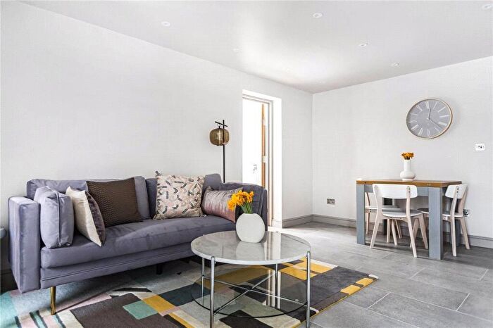 4 Bedroom House To Rent In Friars Mead, Cubitt Town, E14