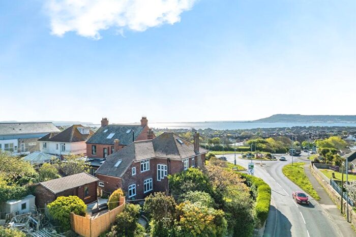 3 Bedroom Detached House For Sale In Buxton Road, Weymouth, DT4
