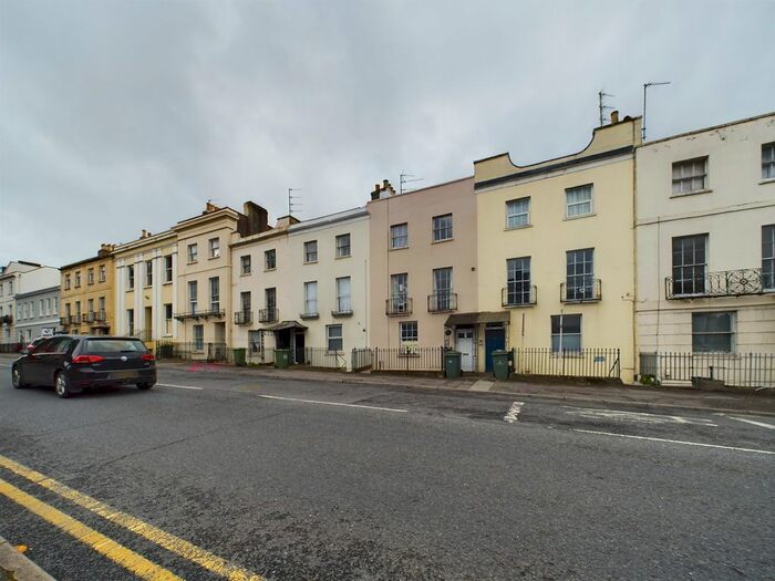 1 Bedroom Flat To Rent In London Road, Cheltenham, Gloucestershire, GL52
