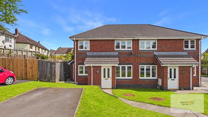 2 Bedroom Apartment For Sale In Sims Close, Ramsbottom, BL0