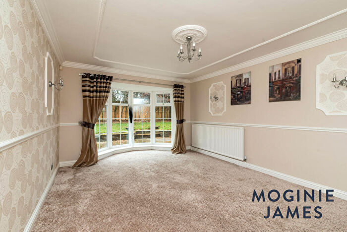 4 Bedroom Detached House To Rent In Ty To Maen Close, CF3