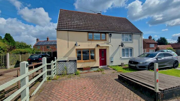2 Bedroom Cottage For Sale In London Road, Stretton On Dunsmore, Rugby, CV23