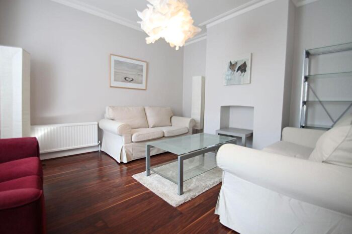 4 Bedroom Property To Rent In Avon Road, Bournemouth, BH8