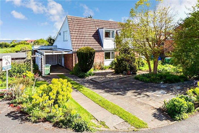 4 Bedroom Semi Detached House For Sale In Westwood Road, Maidstone, Kent, ME15