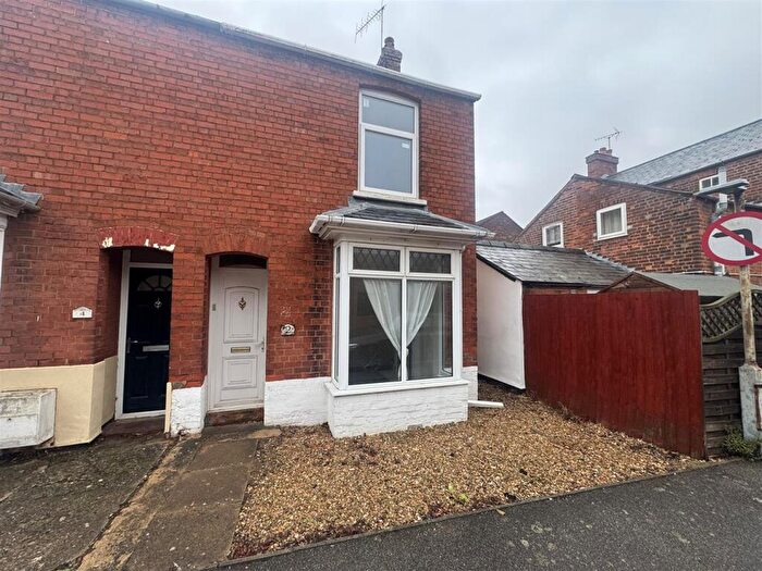 2 Bedroom End Of Terrace House To Rent In Albert Walk, Holbeach, PE12