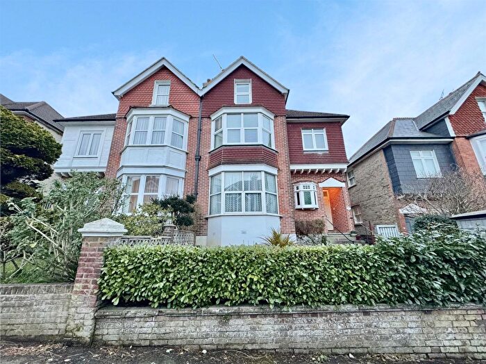3 Bedroom Maisonette To Rent In Amherst Road, Bexhill-On-Sea, TN40