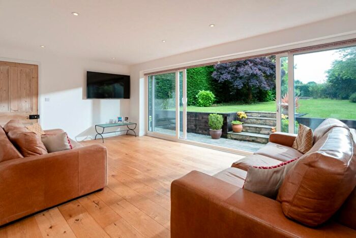 5 Bedroom Semi-Detached House For Sale In Ardens Grafton, Alcester, B49