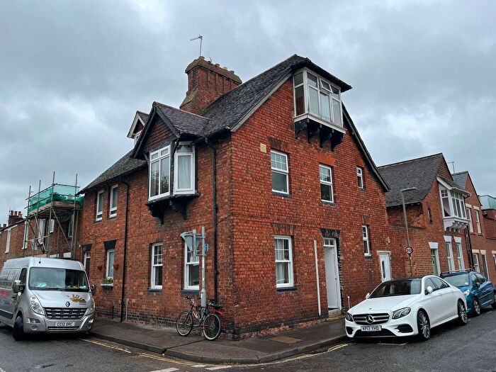6 Bedroom End Of Terrace House To Rent In Canal Street, Oxford, Oxfordshire, OX2