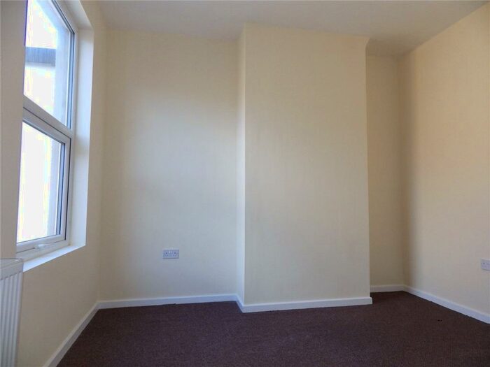 2 Bedroom End Of Terrace House To Rent In Victoria Street, Caernarfon, Gwynedd, LL55