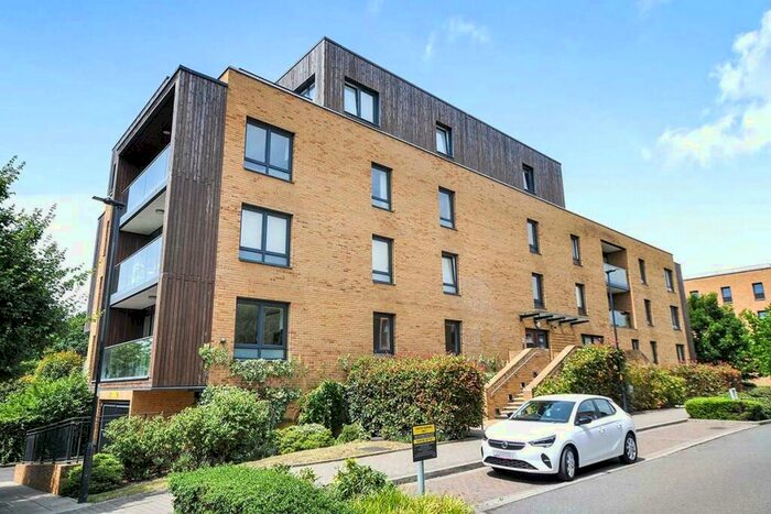 1 Bedroom Flat To Rent In Dowding Drive, London, SE9