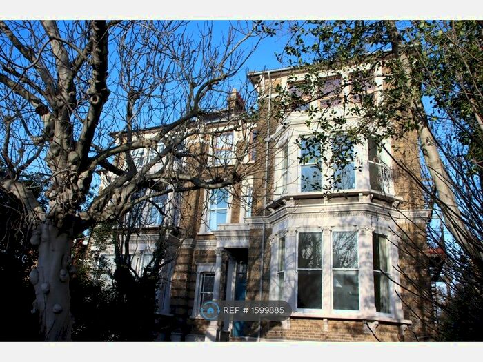 1 Bedroom Flat To Rent In Cavendish Road, London, SW12