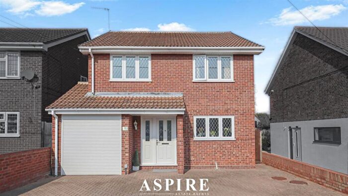 4 Bedroom Detached House For Sale In Buller Road, Basildon, SS15