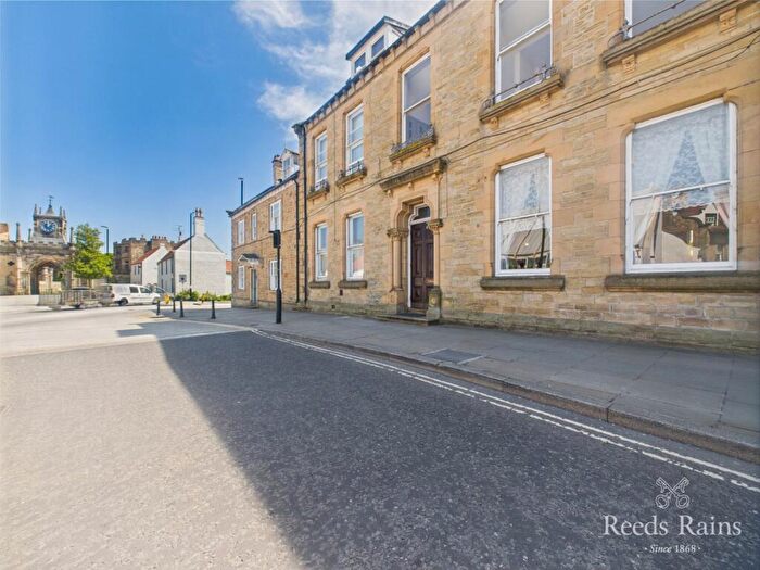 3 Bedroom Apartment For Sale In Market Place, Bishop Auckland, Durham, DL14