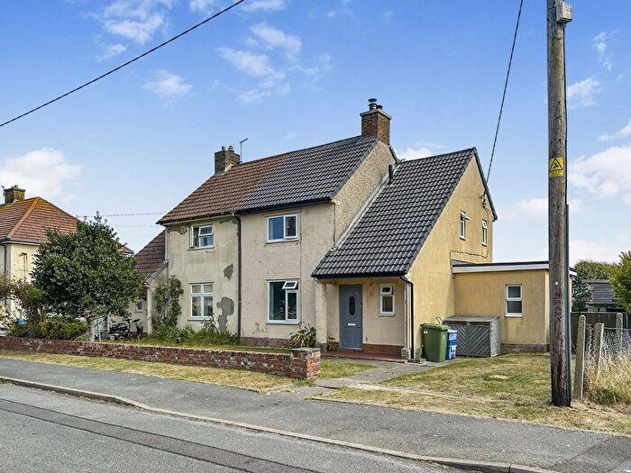 2 Bedroom Semi-Detached House For Sale In Sandilands Road, Tywyn, Gwynedd, LL36