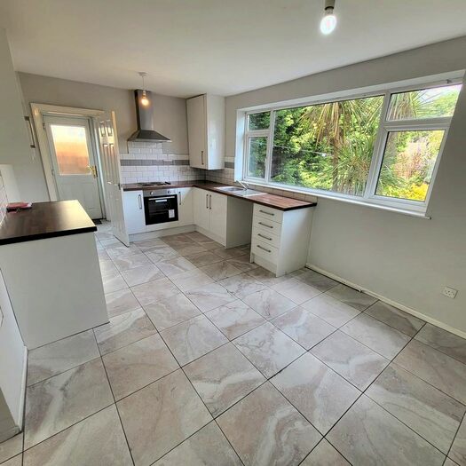 3 Bedroom Terraced House To Rent In Smith Street, Balby, DN4