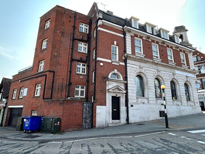 1 Bedroom Flat To Rent In John Bradley House, High Street, Chatham, Kent, ME4