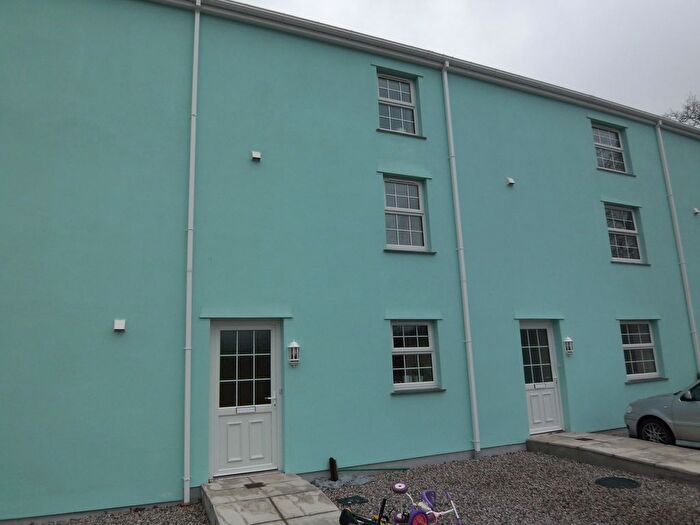4 Bedroom Town House To Rent In St. Stephen, St. Austell, PL26