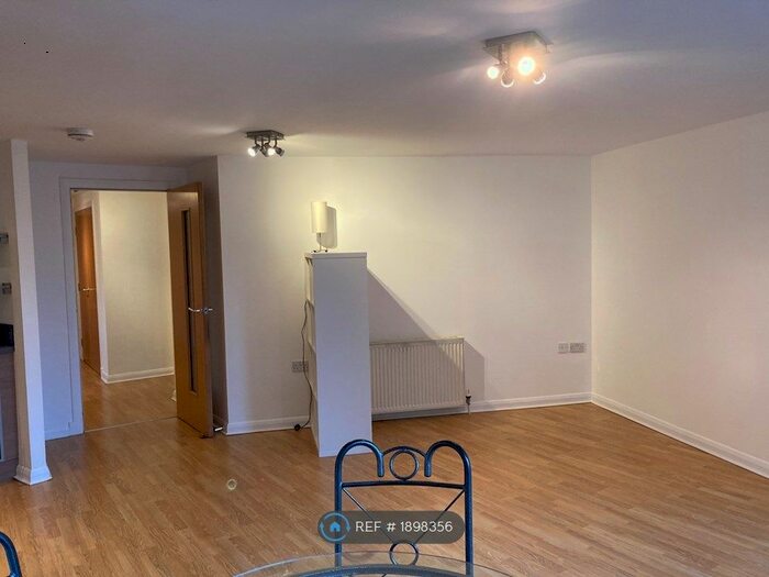 2 Bedroom Flat To Rent In Cumberland Street, Glasgow, G5