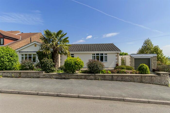 2 Bedroom Detached Bungalow For Sale In Handley Road, New Whittington, Chesterfield, S43