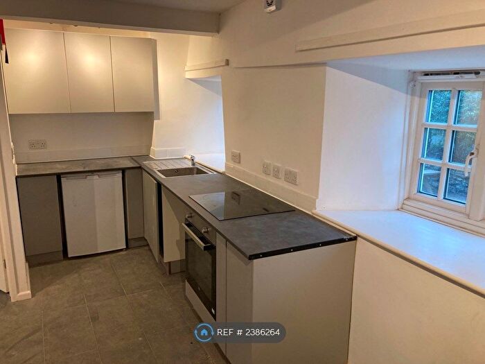 1 Bedroom Flat To Rent In Southover, Wells, BA5