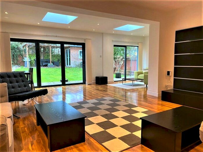 4 Bedroom Detached House To Rent In Robin Hood Lane, Kingston Vale, SW15