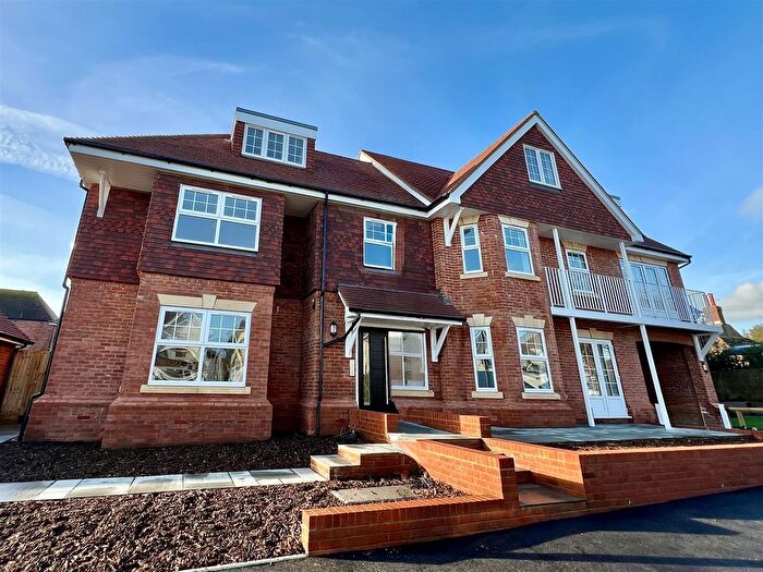 2 Bedroom Flat To Rent In Dorset Road South, Bexhill-On-Sea, TN40