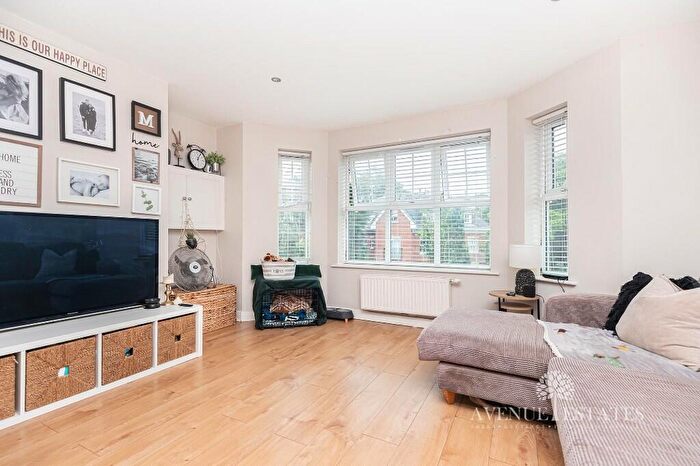 2 Bedroom Apartment For Sale In Talbot Road, Bournemouth, Dorset, BH9