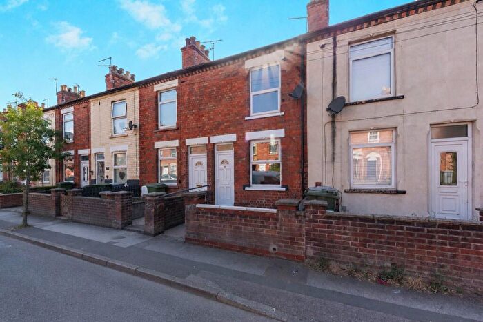 2 Bedroom Terraced House For Sale In Bowbridge Road, Newark, NG24