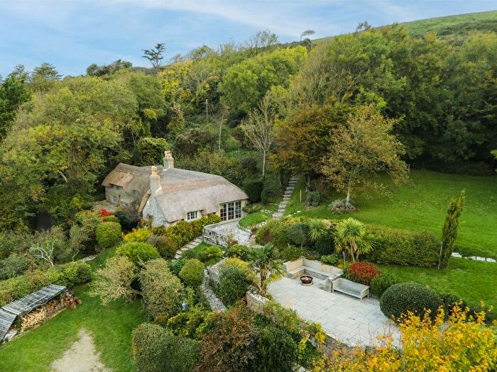 4 Bedroom Detached House For Sale In Cocknowle, Dorset, BH20