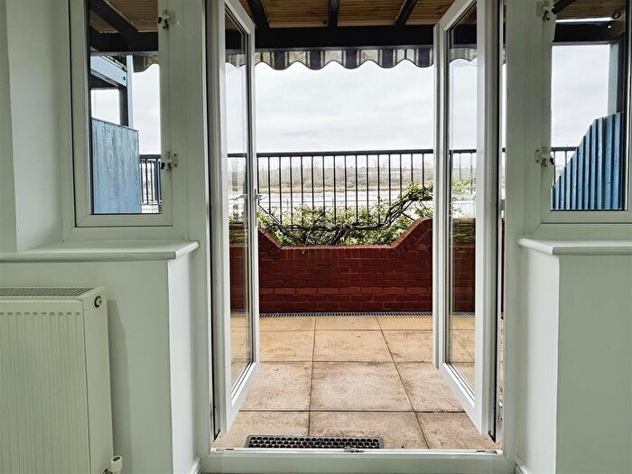 3 Bedroom Terraced House For Sale In Applecross Close, Borstal, Rochester, ME1