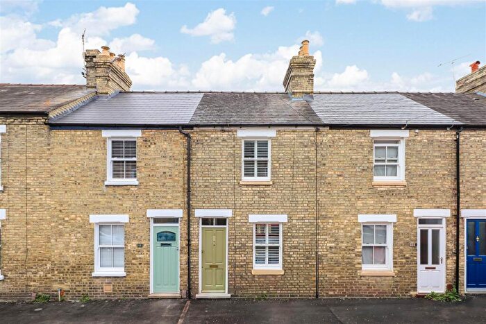 2 Bedroom Terraced House For Sale In Suez Road, Cambridge, CB1
